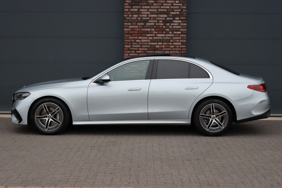 Mercedes-Benz E-Klasse 220 d AMG Line | Hyperscreen | Distronic | Memory | Burmester | HUD | 3D-Display | Panoramadak | Surround Camera | Keyless Go | Digital Light |