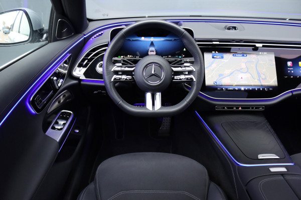 Mercedes-Benz E-Klasse 220 d AMG Line | Hyperscreen | Distronic | Memory | Burmester | HUD | 3D-Display | Panoramadak | Surround Camera | Keyless Go | Digital Light |