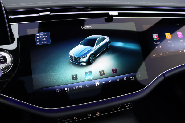 Mercedes-Benz E-Klasse 220 d AMG Line | Hyperscreen | Distronic | Memory | Burmester | HUD | 3D-Display | Panoramadak | Surround Camera | Keyless Go | Digital Light |