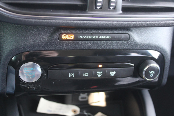 Ford Kuga 2.5 PHEV Titanium 243pk | Driver Assistance Pack | Trekhaak Afneembaar | 2.100kg Trekgewicht | Michelin Cross Climate banden