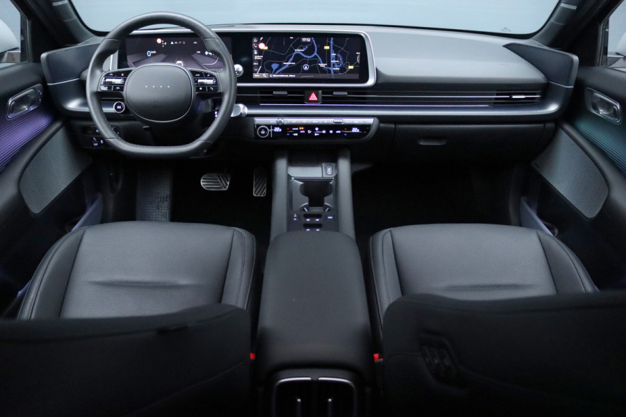 Hyundai IONIQ 6 Lounge 77.4 kWh | Adaptieve Cruise Control | Panoramadak | BOSE | Memory | Stoelventilatie | Verwarmd Stuurwiel | HUD | Leder | Camera | Trekhaak | Achterbank Verwarmd |