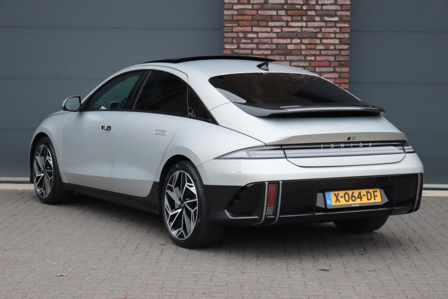Hyundai IONIQ 6 Lounge 77.4 kWh | Adaptieve Cruise Control | Panoramadak | BOSE | Memory | Stoelventilatie | Verwarmd Stuurwiel | HUD | Leder | Camera | Trekhaak | Achterbank Verwarmd |