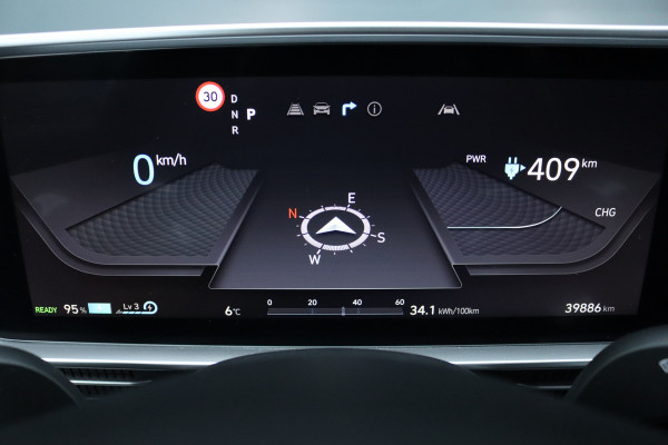 Hyundai IONIQ 6 Lounge 77.4 kWh | Adaptieve Cruise Control | Panoramadak | BOSE | Memory | Stoelventilatie | Verwarmd Stuurwiel | HUD | Leder | Camera | Trekhaak | Achterbank Verwarmd |