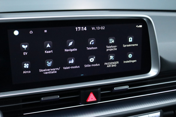 Hyundai IONIQ 6 Lounge 77.4 kWh | Adaptieve Cruise Control | Panoramadak | BOSE | Memory | Stoelventilatie | Verwarmd Stuurwiel | HUD | Leder | Camera | Trekhaak | Achterbank Verwarmd |