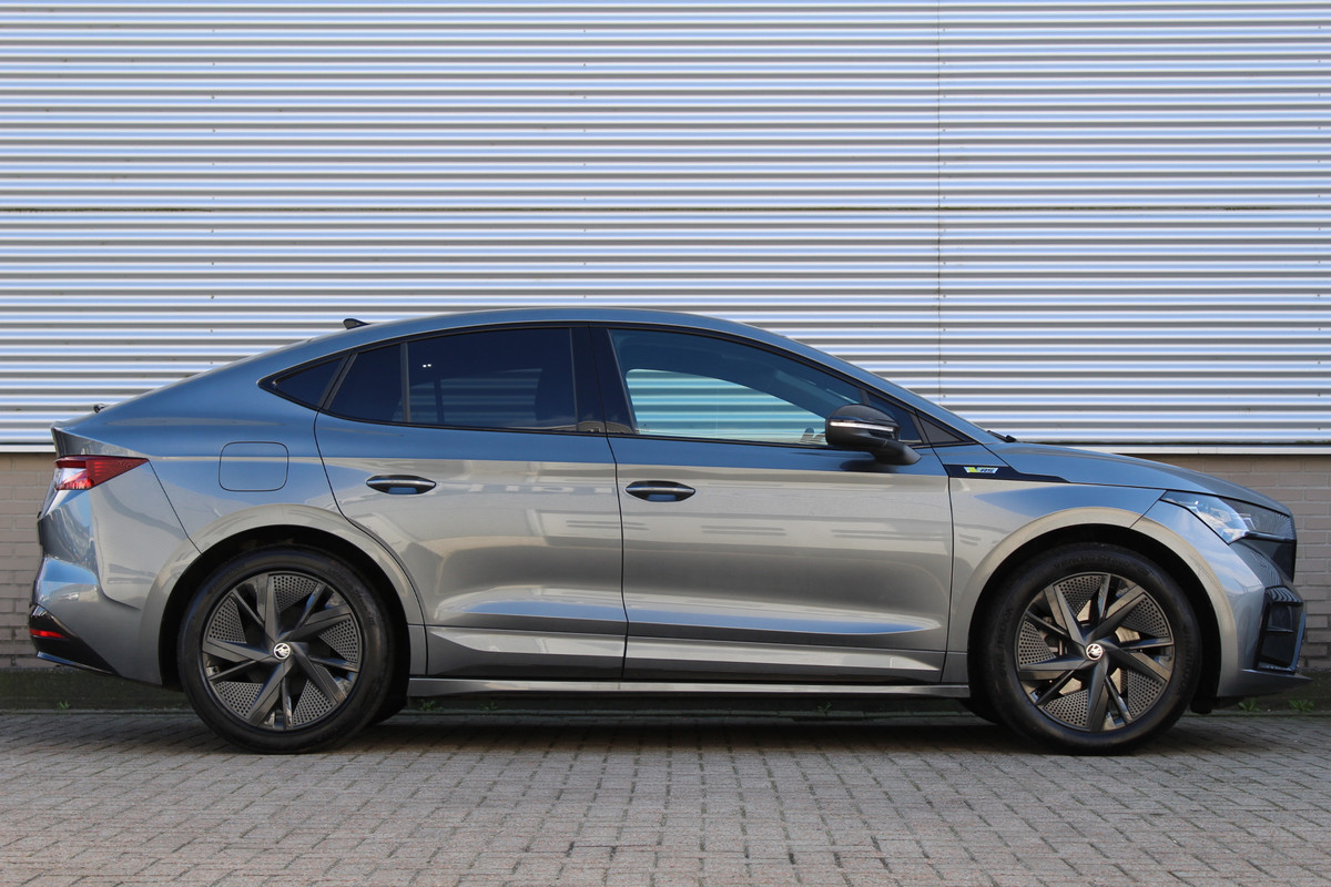 Škoda ENYAQ Coupé iV 80 RS | BTW-Auto | Panoramadak | Trekhaak | BLIS | Stoelverwarming