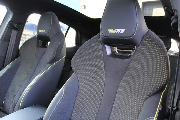 Škoda ENYAQ Coupé iV 80 RS | BTW-Auto | Panoramadak | Trekhaak | BLIS | Stoelverwarming