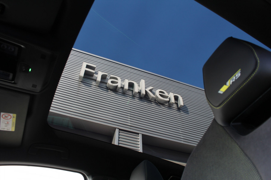 Škoda ENYAQ Coupé iV 80 RS | BTW-Auto | Panoramadak | Trekhaak | BLIS | Stoelverwarming