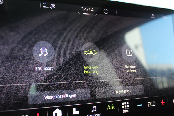 Škoda ENYAQ Coupé iV 80 RS | BTW-Auto | Panoramadak | Trekhaak | BLIS | Stoelverwarming