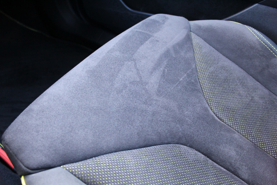 Škoda ENYAQ Coupé iV 80 RS | BTW-Auto | Panoramadak | Trekhaak | BLIS | Stoelverwarming