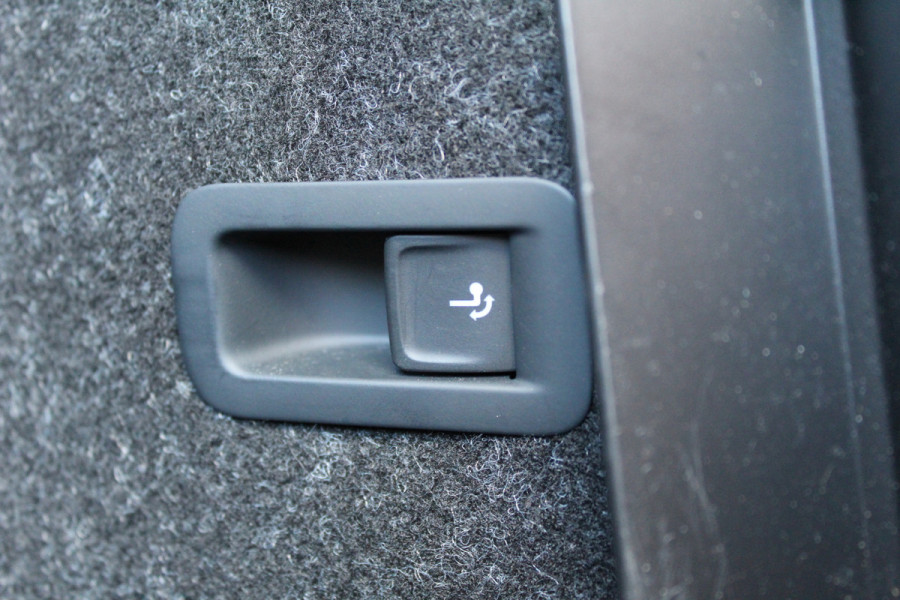 Škoda ENYAQ Coupé iV 80 RS | BTW-Auto | Panoramadak | Trekhaak | BLIS | Stoelverwarming