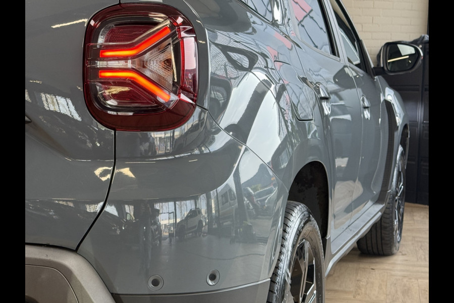 Dacia Duster 1.3 TCe 150 Extreme | Navi | 17" | Blindspot | 360 | Stoelverwarming | Cruise control | 100% Dealer onderhouden!