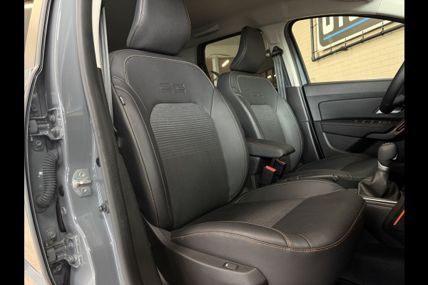 Dacia Duster 1.3 TCe 150 Extreme | Navi | 17" | Blindspot | 360 | Stoelverwarming | Cruise control | 100% Dealer onderhouden!