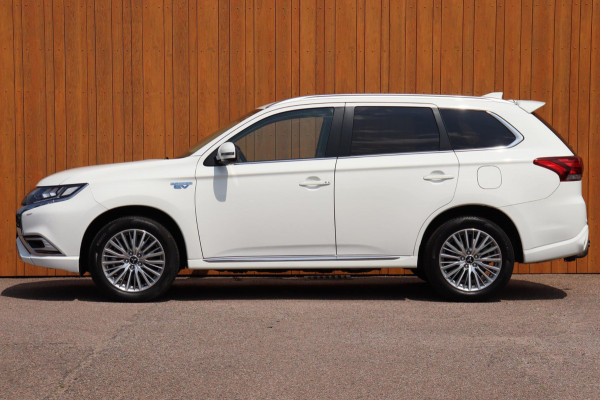 Mitsubishi Outlander 2.4 PHEV Pure+ org. NL-auto trekhaak camera stoelverw.