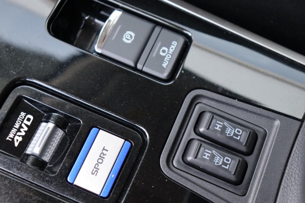 Mitsubishi Outlander 2.4 PHEV Pure+ org. NL-auto trekhaak camera stoelverw.