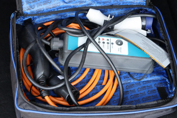 Mitsubishi Outlander 2.4 PHEV Pure+ org. NL-auto trekhaak camera stoelverw.