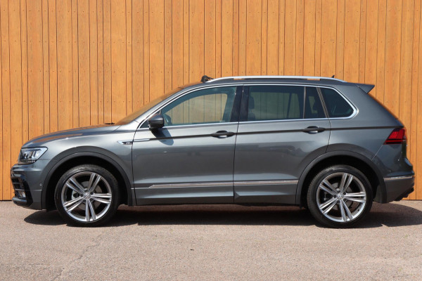 Volkswagen Tiguan 1.5 TSI ACT Highline Business R-Line org.NL schuifdak camera el.klep stoelverw.
