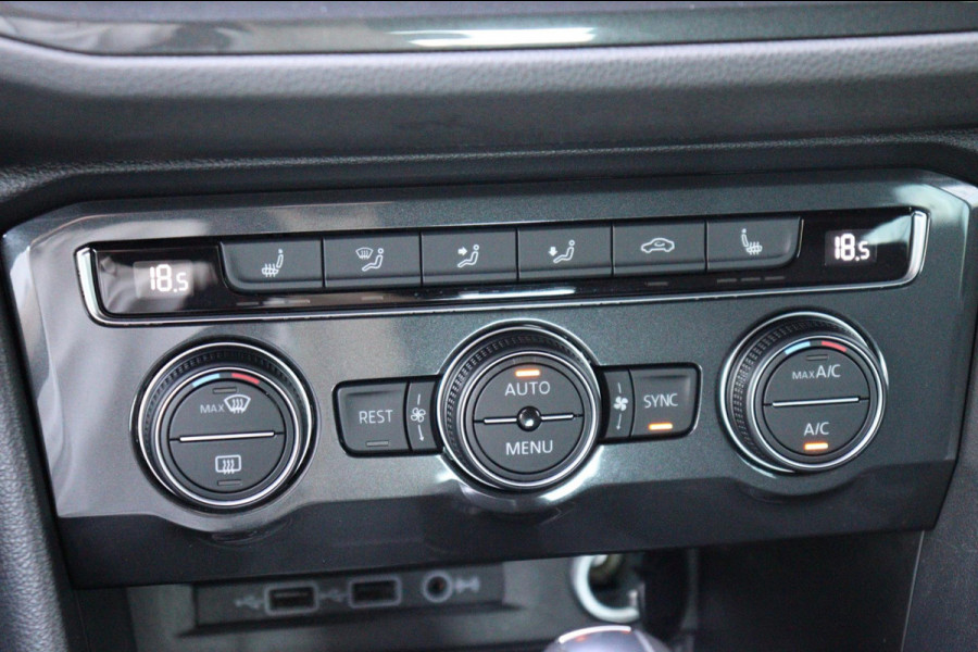 Volkswagen Tiguan 1.5 TSI ACT Highline Business R-Line org.NL schuifdak camera el.klep stoelverw.