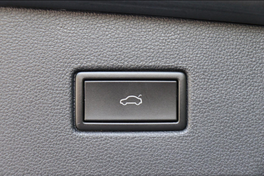 Volkswagen Tiguan 1.5 TSI ACT Highline Business R-Line org.NL schuifdak camera el.klep stoelverw.