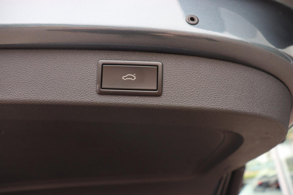 Škoda Kodiaq 1.5 TSI Sportline Business org.NL el.stoel+mem+vw el.klep canton schuifdak camera