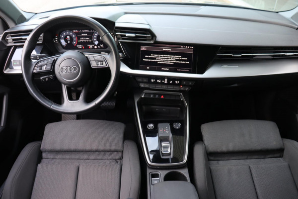 Audi A3 Limousine 30 TFSI Advanced edition org.NL sportstoelen+verw.
