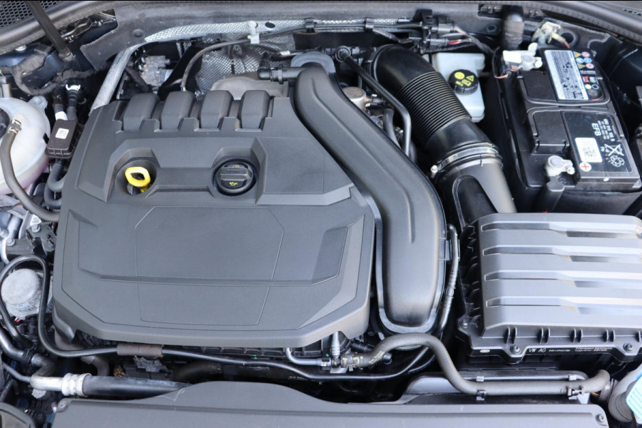 Audi A3 Limousine 35 TFSI CoD Advance Sport S-Line org.NL B&O