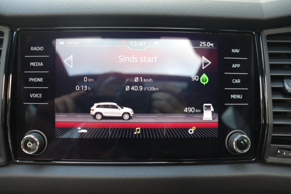 Škoda Kodiaq 1.5 TSI Sportline Business org.NL trekhaak metallic schuifdak 20"lm camera el.klep