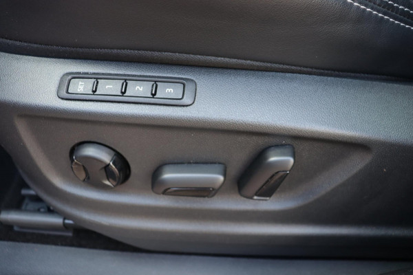 Škoda Kodiaq 1.5 TSI Sportline Business org.NL trekhaak metallic schuifdak 20"lm camera el.klep