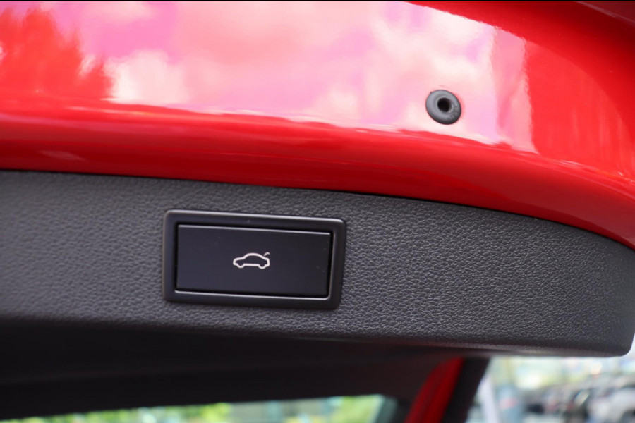 Škoda Kodiaq 1.5 TSI Sportline Business org.NL trekhaak metallic schuifdak 20"lm camera el.klep