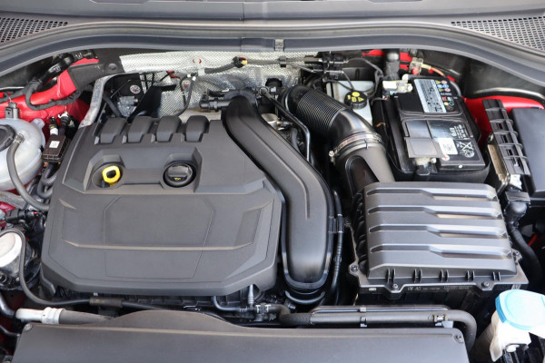 Škoda Kodiaq 1.5 TSI Sportline Business org.NL trekhaak metallic schuifdak 20"lm camera el.klep