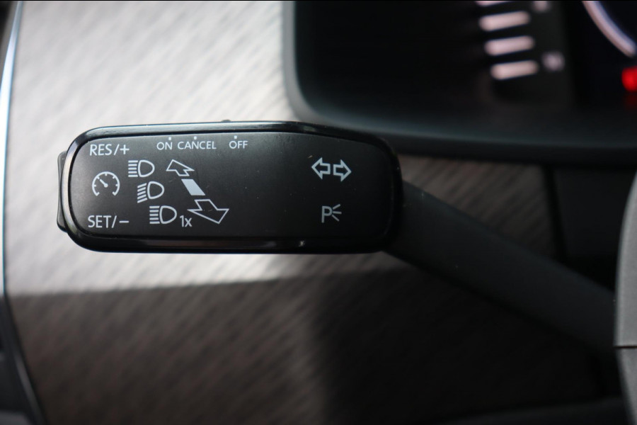 Škoda Kodiaq 1.5 TSI Business Edition Plus org.NL digitaal dashb camera el.klep h.leer+el+mem+vw lane