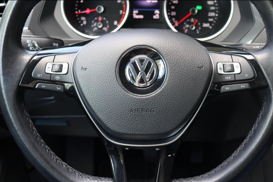 Volkswagen Tiguan Allspace 1.5 TSI Comfortline Business org.NL el.klep navigatie