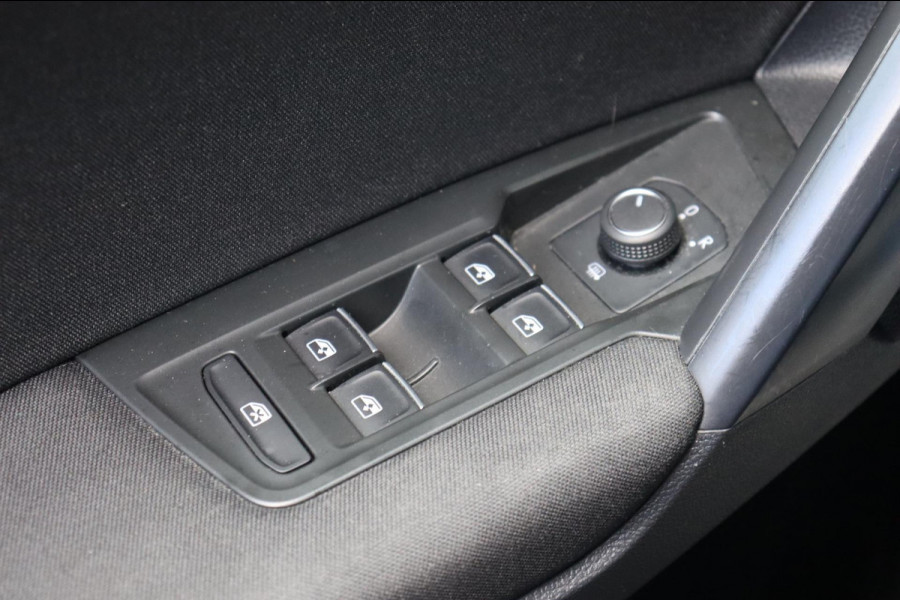 Volkswagen Tiguan Allspace 1.5 TSI Comfortline Business org.NL el.klep navigatie