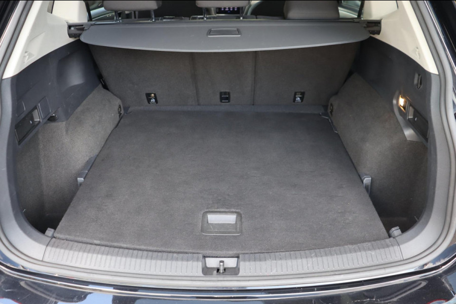 Volkswagen Tiguan Allspace 1.5 TSI Comfortline Business org.NL el.klep navigatie