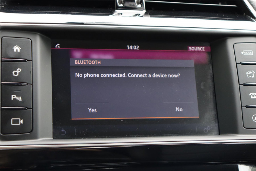 Jaguar XE 2.0 Prestige Pro Edition org. NL leer+el camera a.bank neerklapbaar