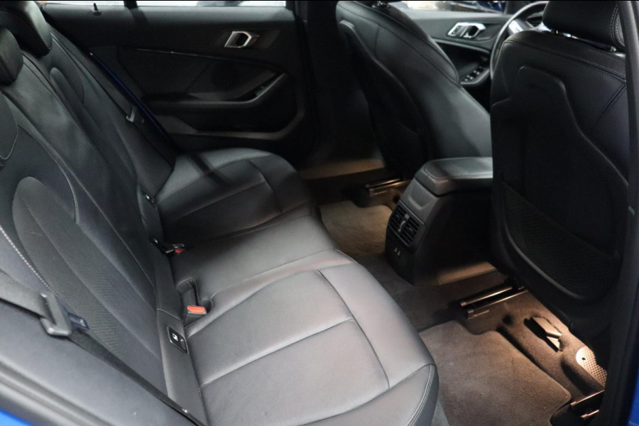 BMW 1-serie 118i M-sport High Executive Edition org.NL afn.trekhaak camera