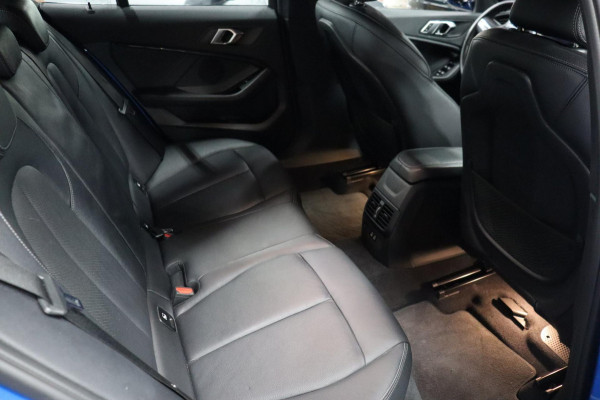 BMW 1-serie 118i M-sport High Executive Edition org.NL afn.trekhaak camera