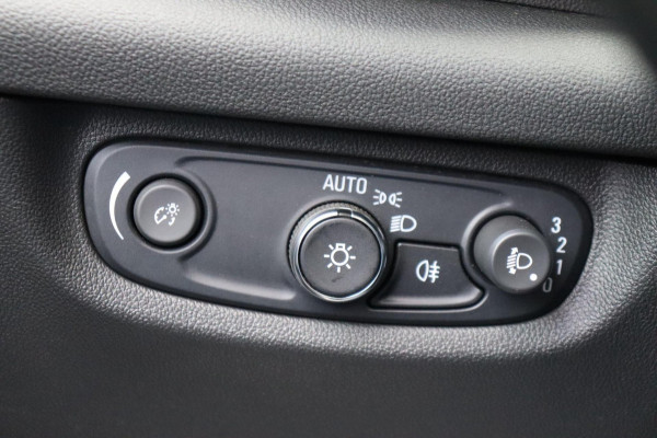 Opel Insignia Sports Tourer 1.5 T EcoTec Bus. Executive org-NL el.schuifdak AANBIEDING!!