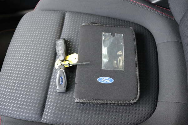 Ford FOCUS Wagon 1.0 EcoBoost ST Line Business org.NL B&O a.camera stuur+raam+stoelverw.