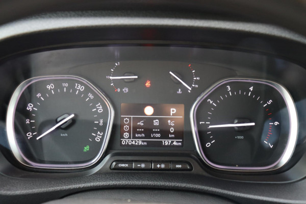 Peugeot Traveller 2.0 BlueHDi 180 Bus. 9-persoons incl.btw/bpm org.NL