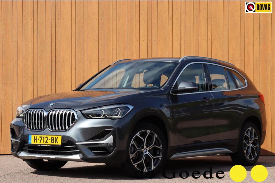 BMW X1 SDrive20i VDL Nedcar Edition org.NL Head-up afn.trekhaak el.klep leer+vw camera