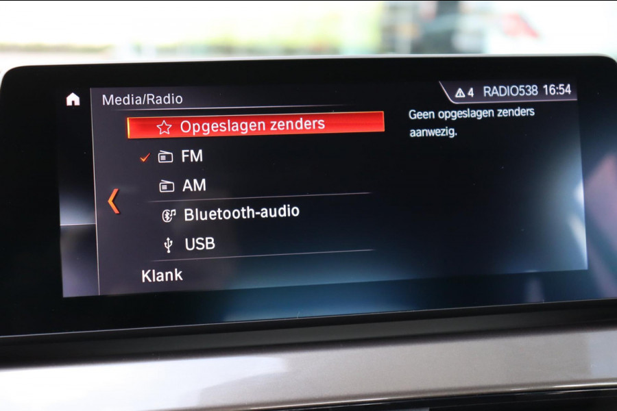 BMW X1 SDrive20i VDL Nedcar Edition org.NL Head-up afn.trekhaak el.klep leer+vw camera