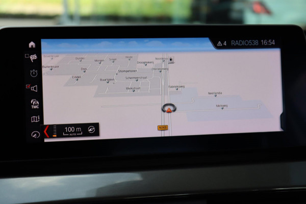 BMW X1 SDrive20i VDL Nedcar Edition org.NL Head-up afn.trekhaak el.klep leer+vw camera