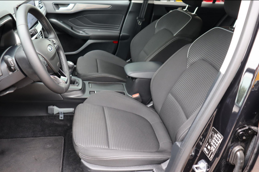 Ford Focus 1.0 EcoBoost Hybrid Titanium org.NL