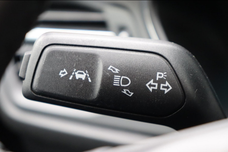 Ford Focus 1.0 EcoBoost Hybrid Titanium org.NL