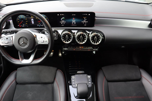 Mercedes-Benz CLA-Klasse Shooting Brake 200 Business Solution AMG org.NL el.trekhaak