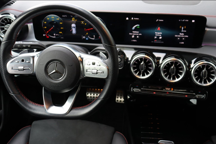 Mercedes-Benz CLA-Klasse Shooting Brake 200 Business Solution AMG org.NL el.trekhaak