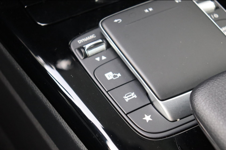 Mercedes-Benz CLA-Klasse Shooting Brake 200 Business Solution AMG org.NL el.trekhaak