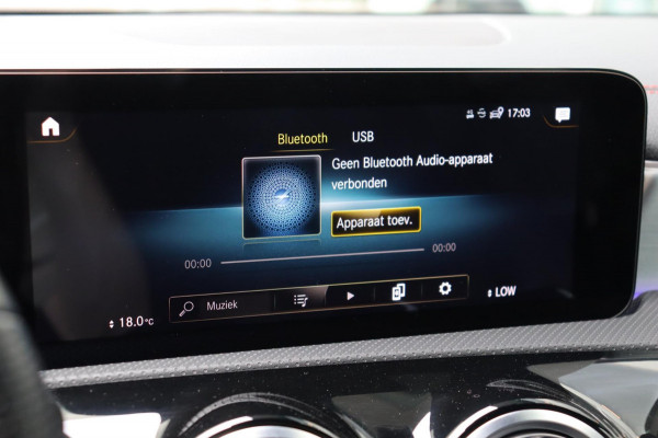 Mercedes-Benz CLA-Klasse Shooting Brake 200 Business Solution AMG org.NL el.trekhaak