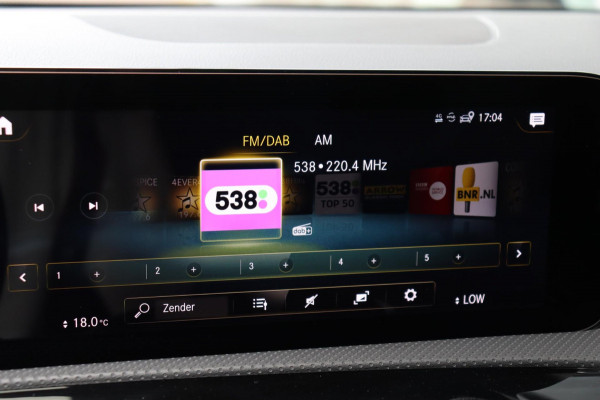 Mercedes-Benz CLA-Klasse Shooting Brake 200 Business Solution AMG org.NL el.trekhaak