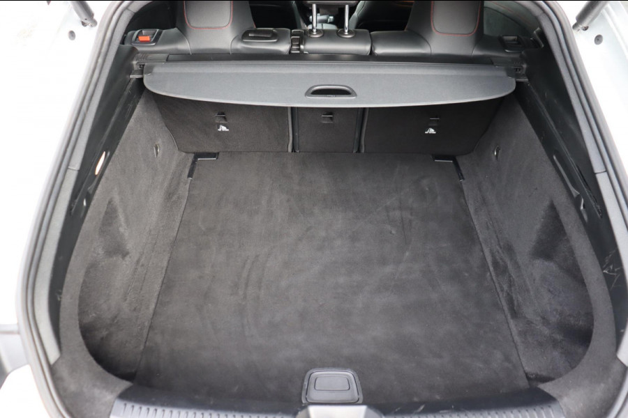 Mercedes-Benz CLA-Klasse Shooting Brake 200 Business Solution AMG org.NL el.trekhaak